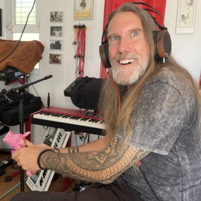 Gotta get down with the pink pig! We all make a contribution